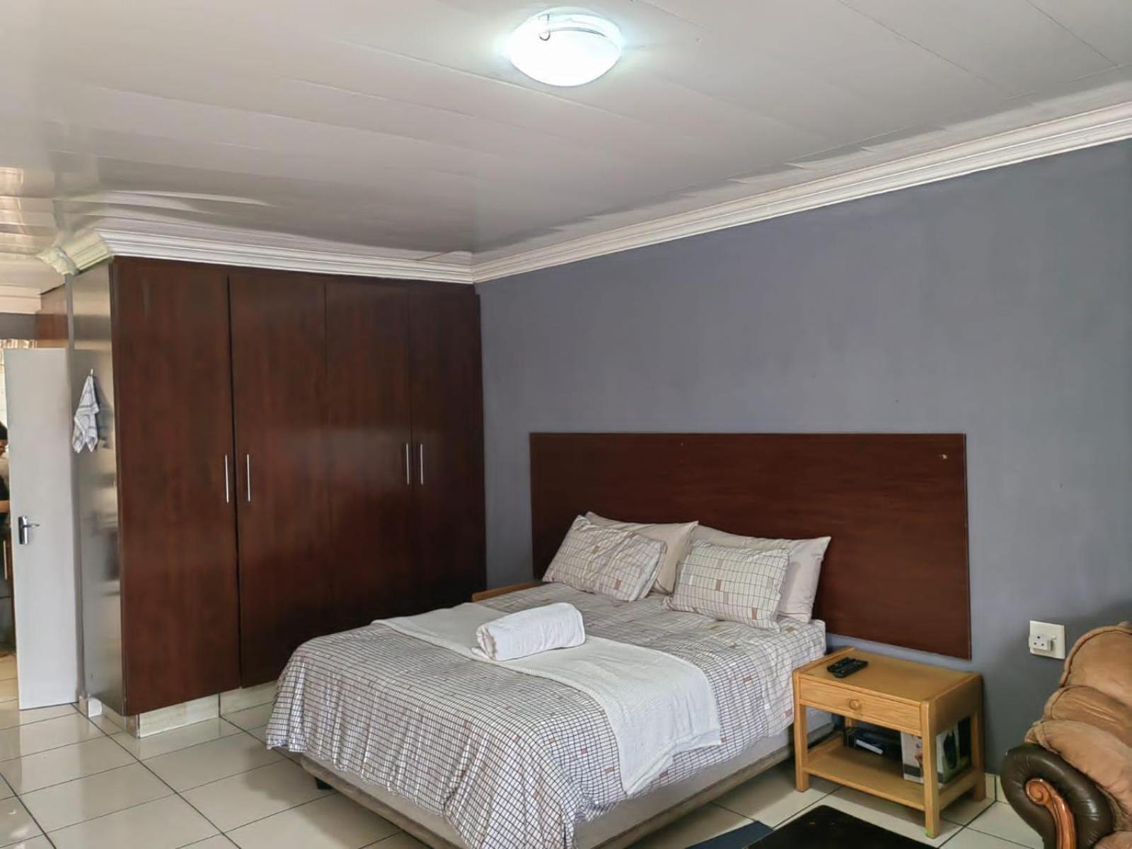 Sibahlenomhlambi Guesthouse 스프링스 객실 사진