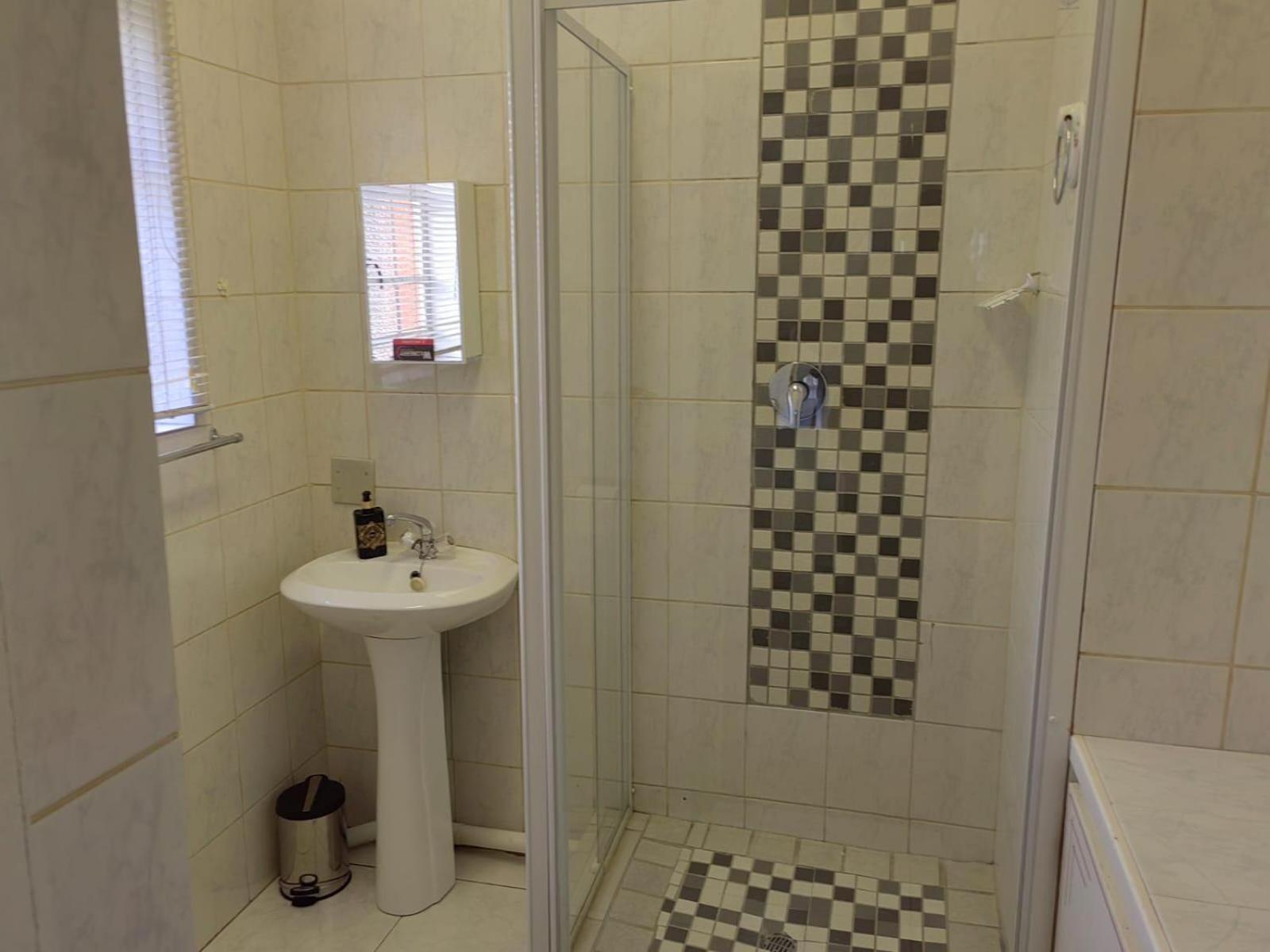 Sibahlenomhlambi Guesthouse 스프링스 객실 사진