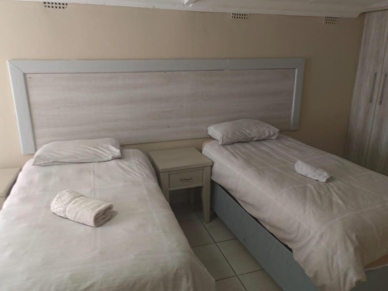 Sibahlenomhlambi Guesthouse 스프링스 객실 사진